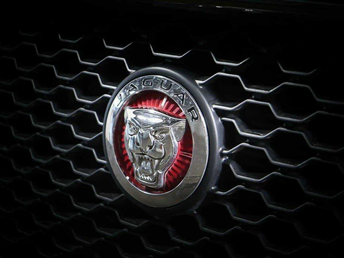 Jaguar XE, 2018 Фото №19