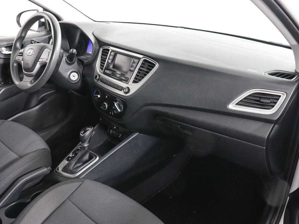 Hyundai Accent, 2022 Фото №10