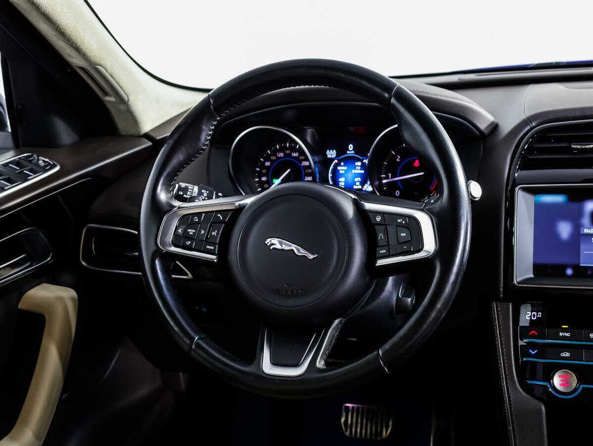 Jaguar F-Pace, 2018 Фото №10