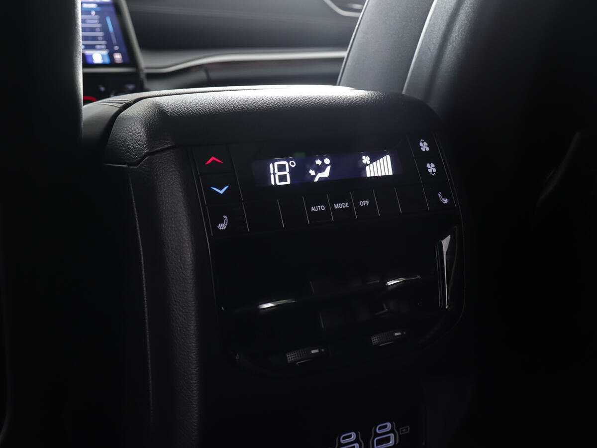 Jeep Grand Cherokee, 2022 Фото №27