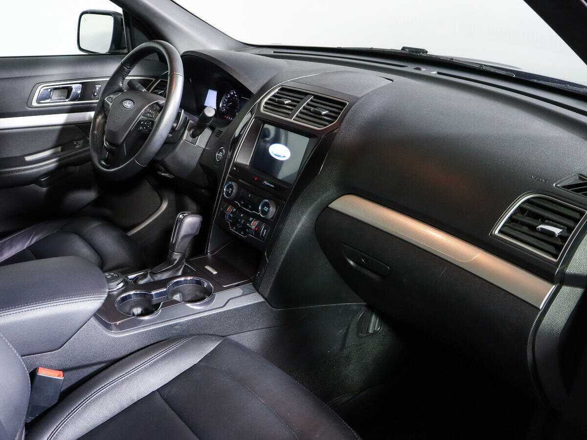 Ford Explorer, 2017 - 12 996 км. | Фото №7