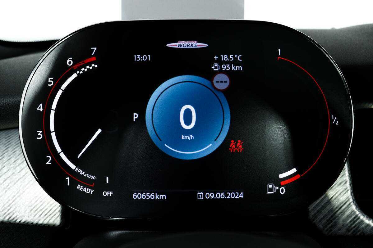 Mini Hatch JCW John Cooper Works, 2021 Фото №10