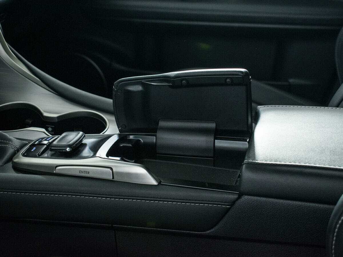 Lexus RX 200t, 2017 Фото №15