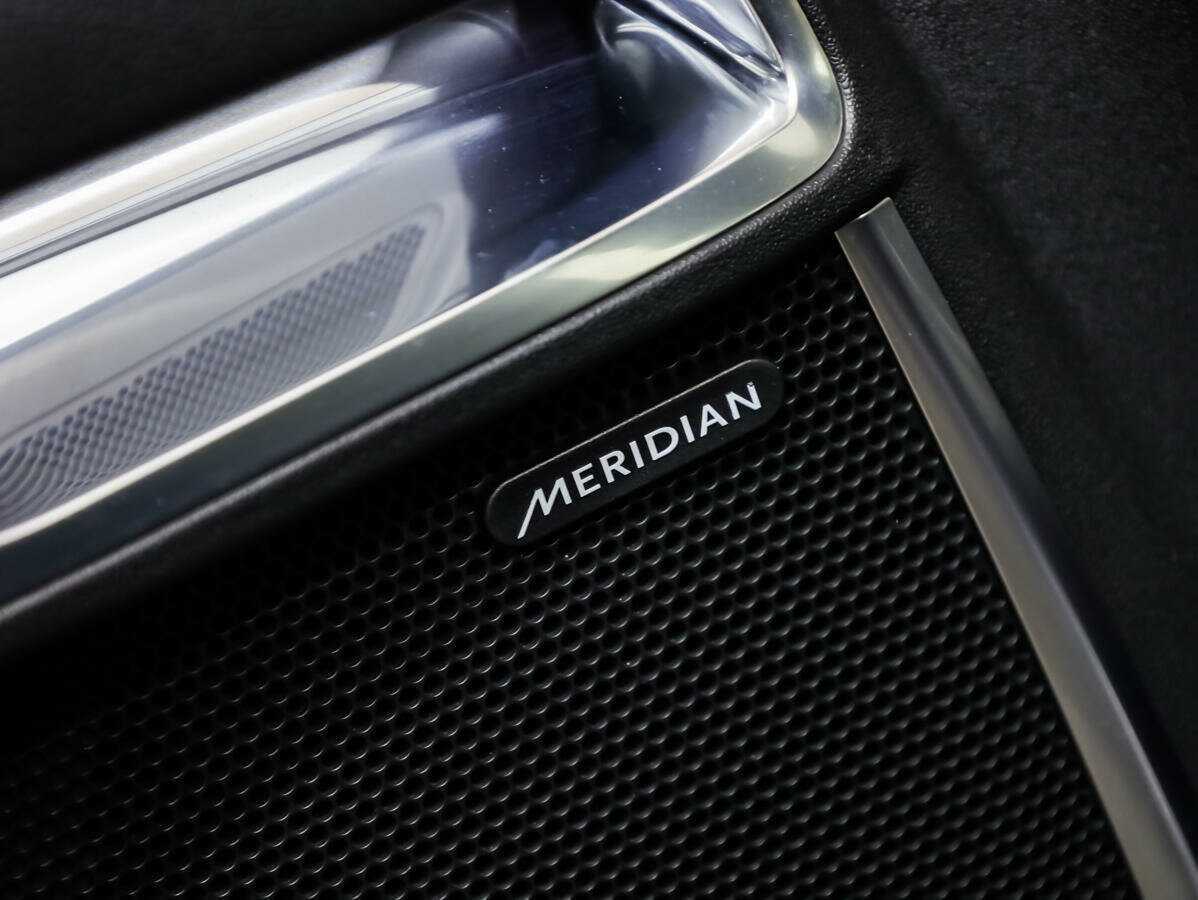 Jaguar E-Pace, 2018 Фото №17