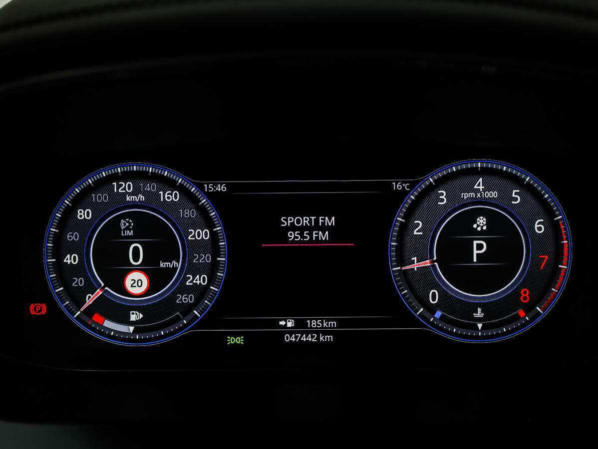 Jaguar E-Pace, 2018 Фото №22