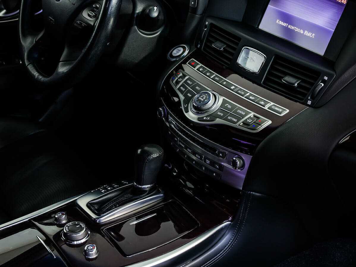 Infiniti M25, 2012 Фото №18