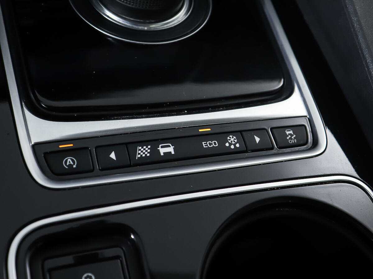 Jaguar F-Pace, 2016 Фото №21