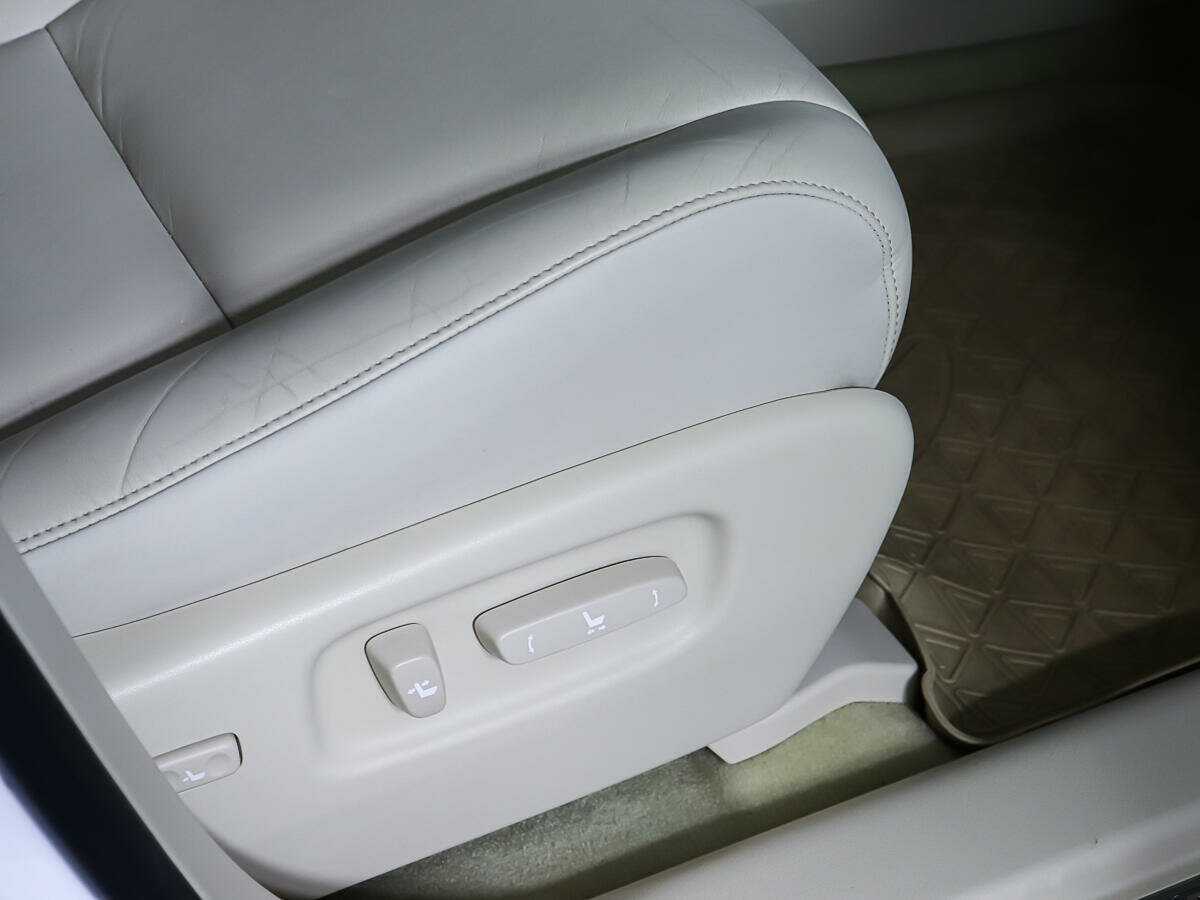 Lexus RX 270, 2011 Фото №16