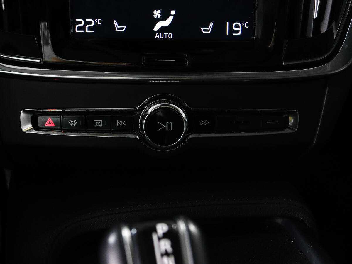 Volvo V90 Cross Country, 2018 Фото №16