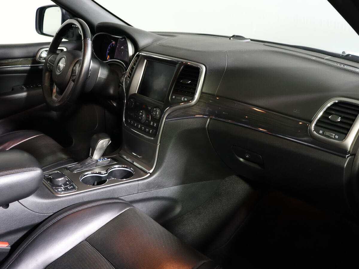 Jeep Grand Cherokee, 2018 - 76 559 км. | Фото №7
