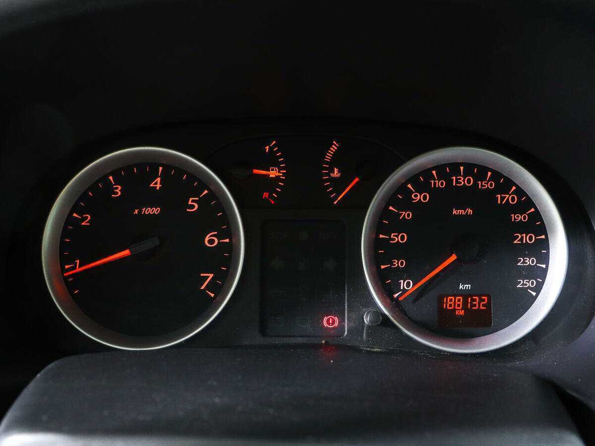 Renault Symbol, 2011 Фото №9