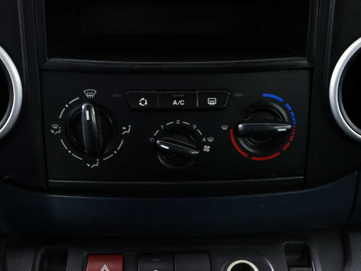 Peugeot Partner, 2010 Фото №12