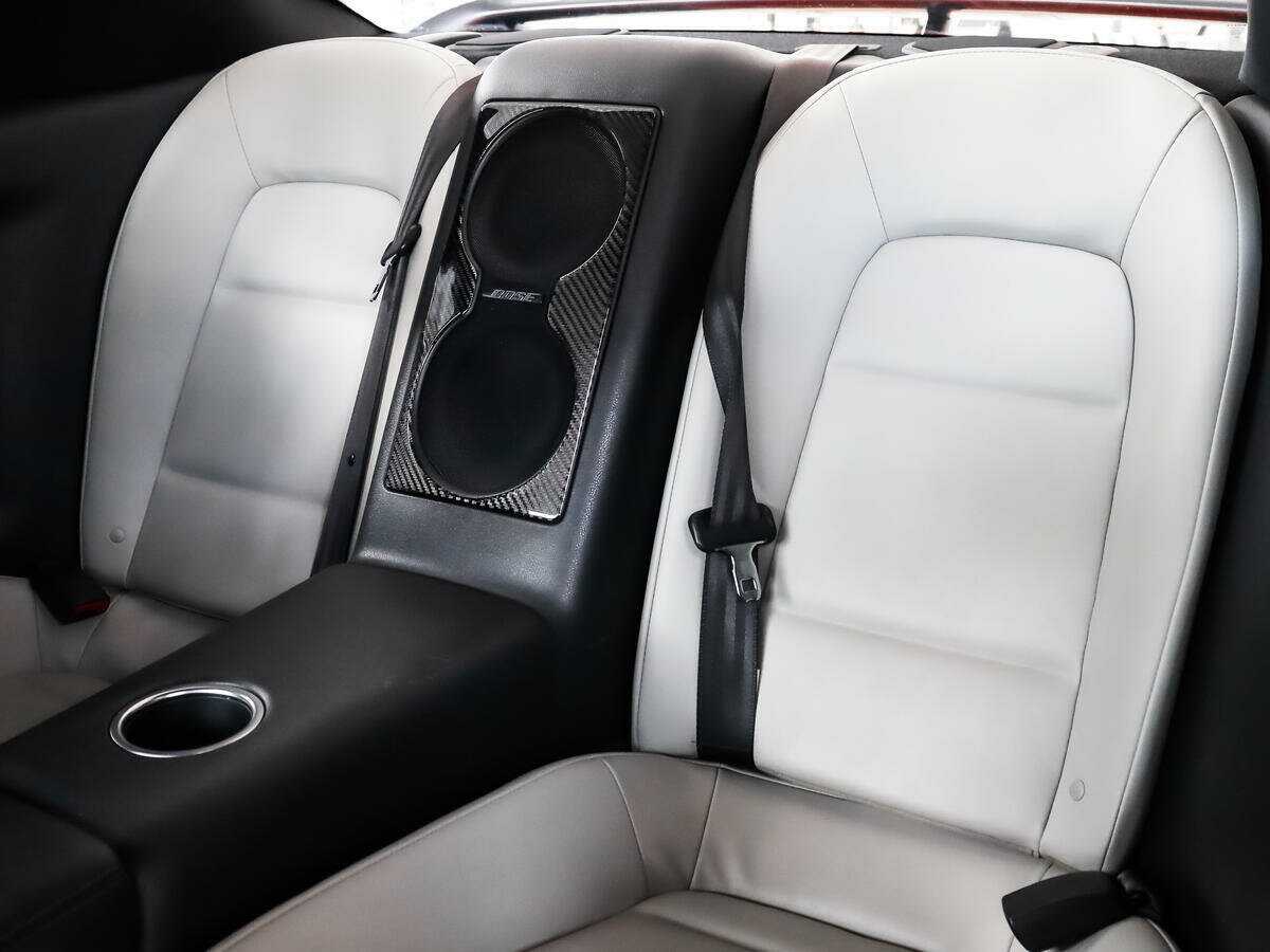 Nissan GT-R, 2010 Фото №13