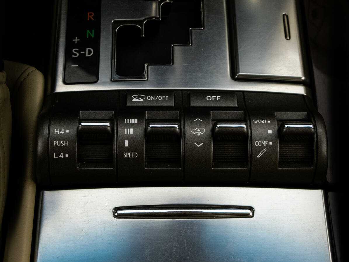 Lexus LX 570, 2008 Фото №17