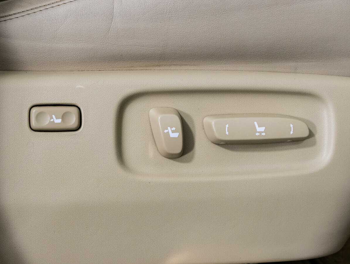 Lexus LX 570, 2008 Фото №26