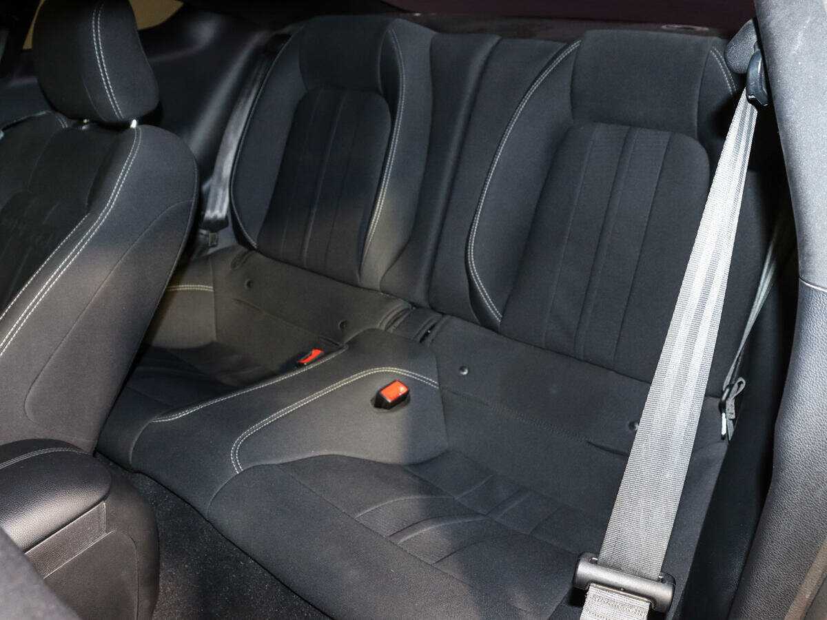 Ford Mustang, 2020 Фото №10