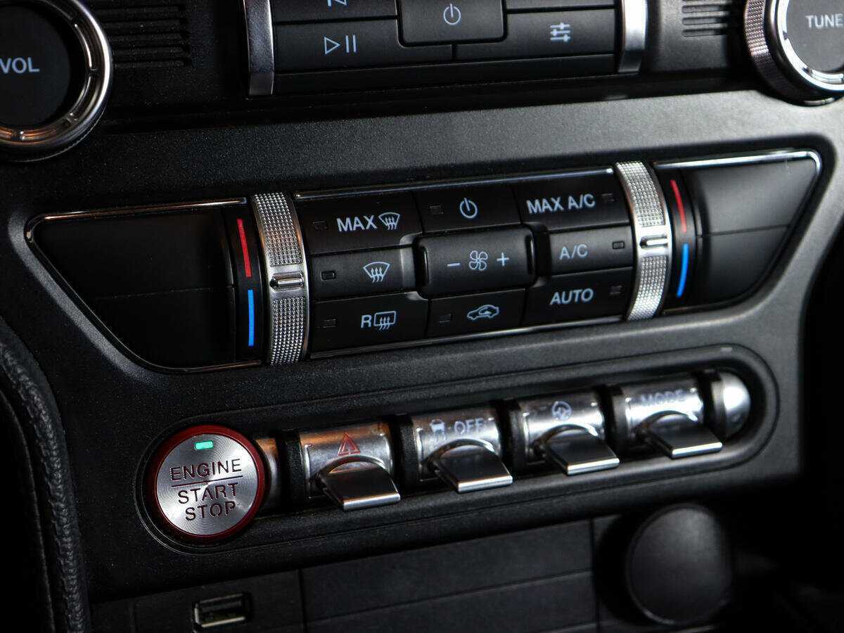 Ford Mustang, 2020 Фото №23