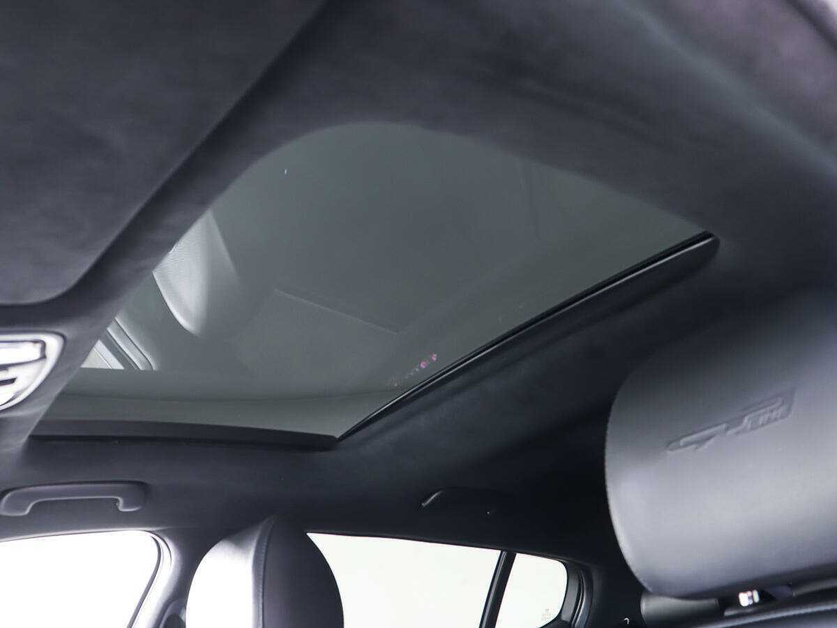 Kia Stinger, 2018 Фото №21