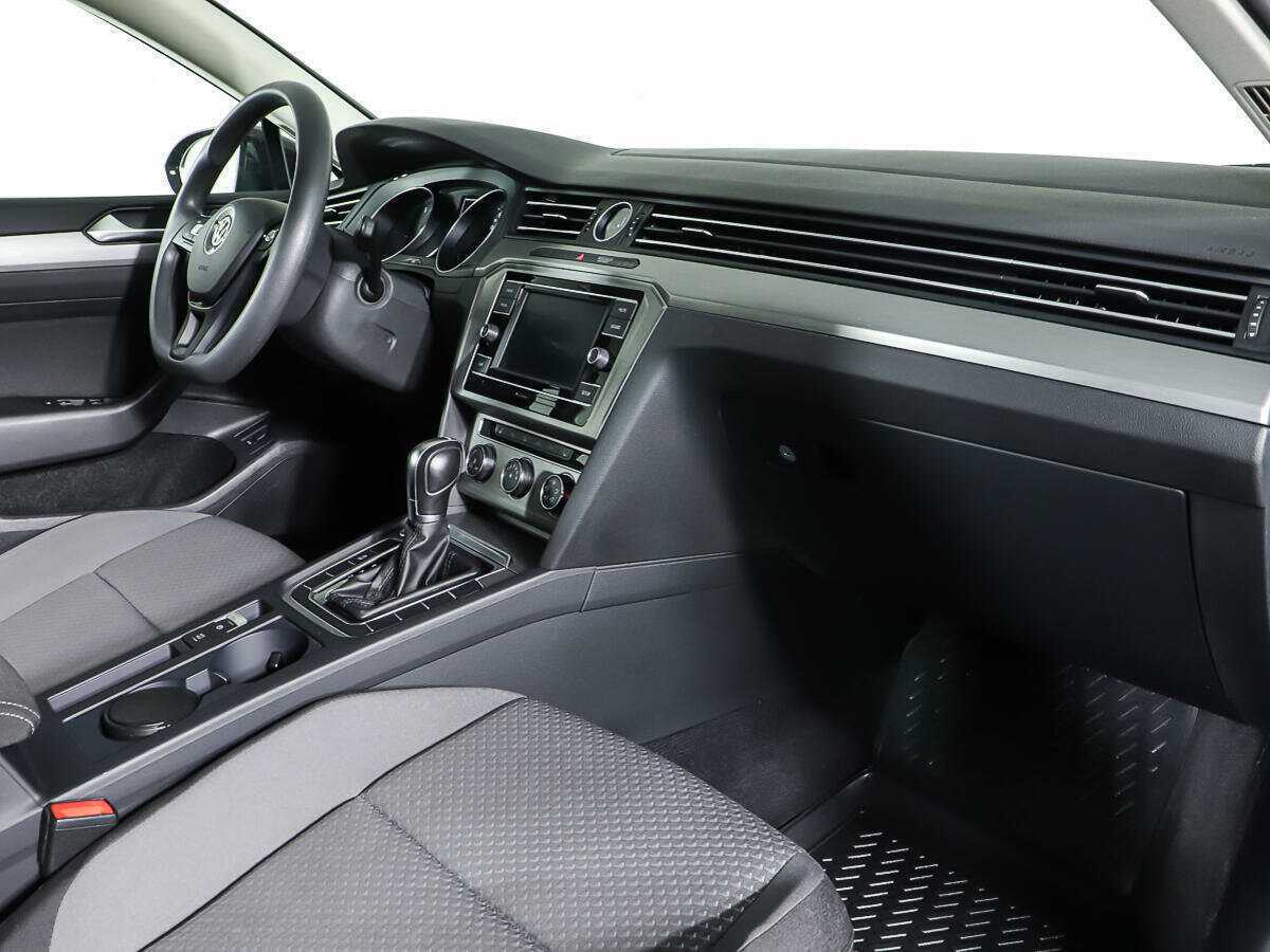 Volkswagen Passat, 2017 Фото №10
