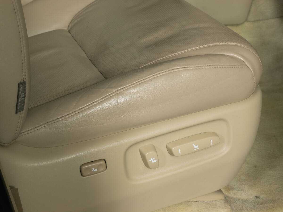 Lexus LX 570, 2008 Фото №12