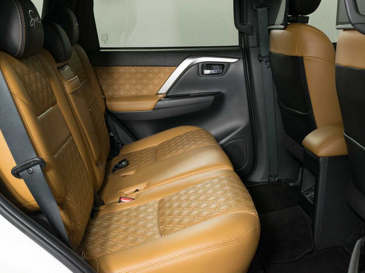 Mitsubishi Montero Sport, 2022 Фото №12