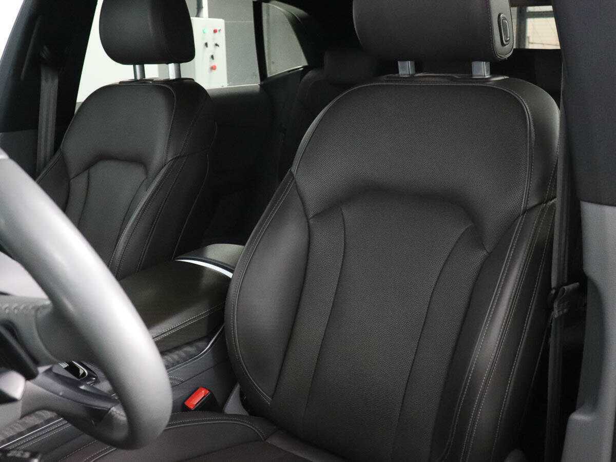 Audi Q8 45 TDI, 2019 Фото №12