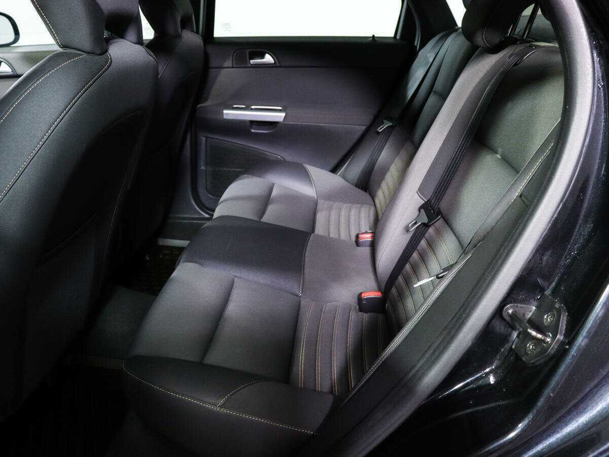 Volvo S40, 2011 Фото №10