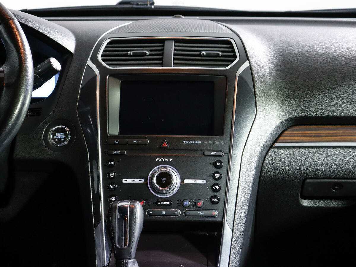 Ford Explorer, 2019 Фото №11