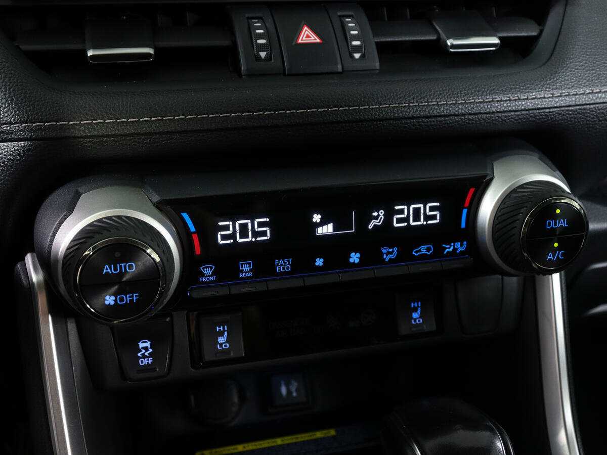 Toyota RAV4, 2020 Фото №24