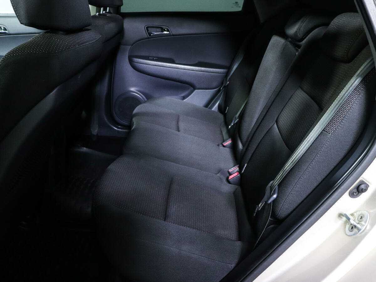 Hyundai i30, 2009 Фото №10