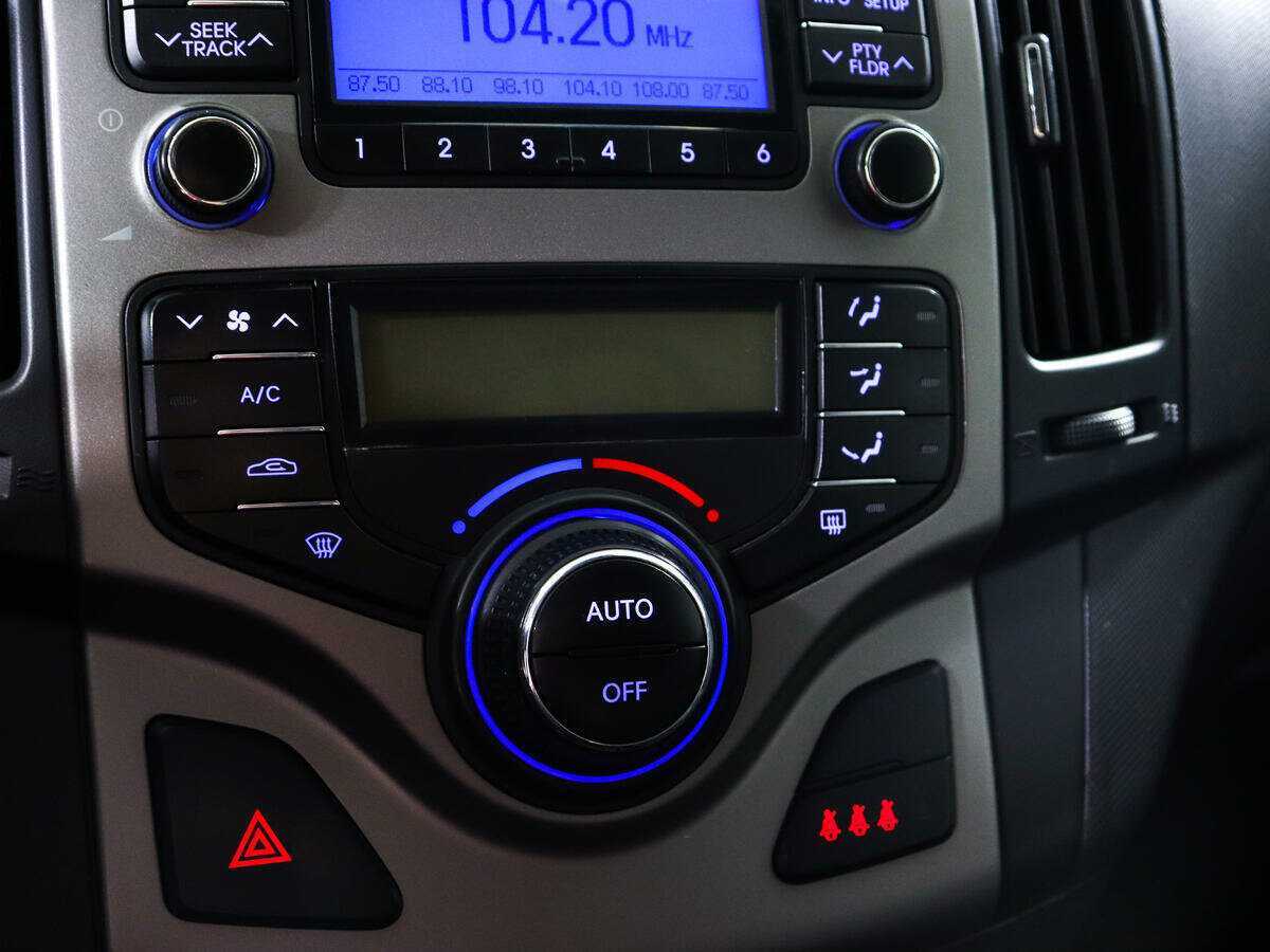 Hyundai i30, 2009 Фото №15