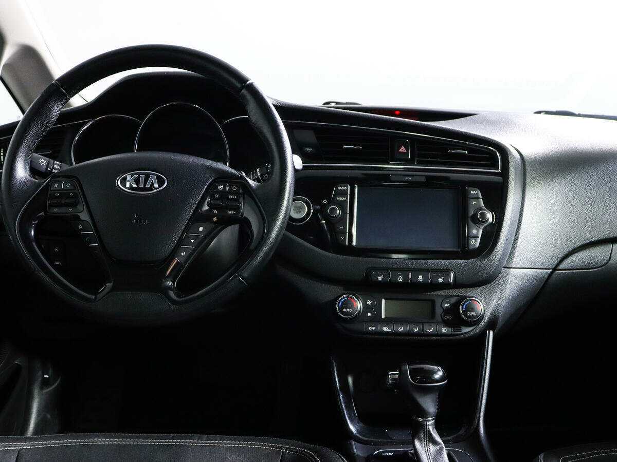 Kia Ceed, 2018 Фото №10