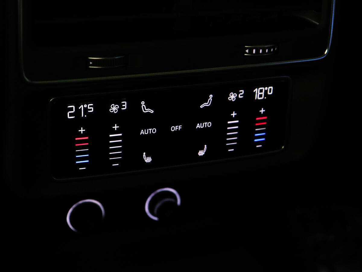 Audi Q8 55 TFSI, 2019 Фото №22