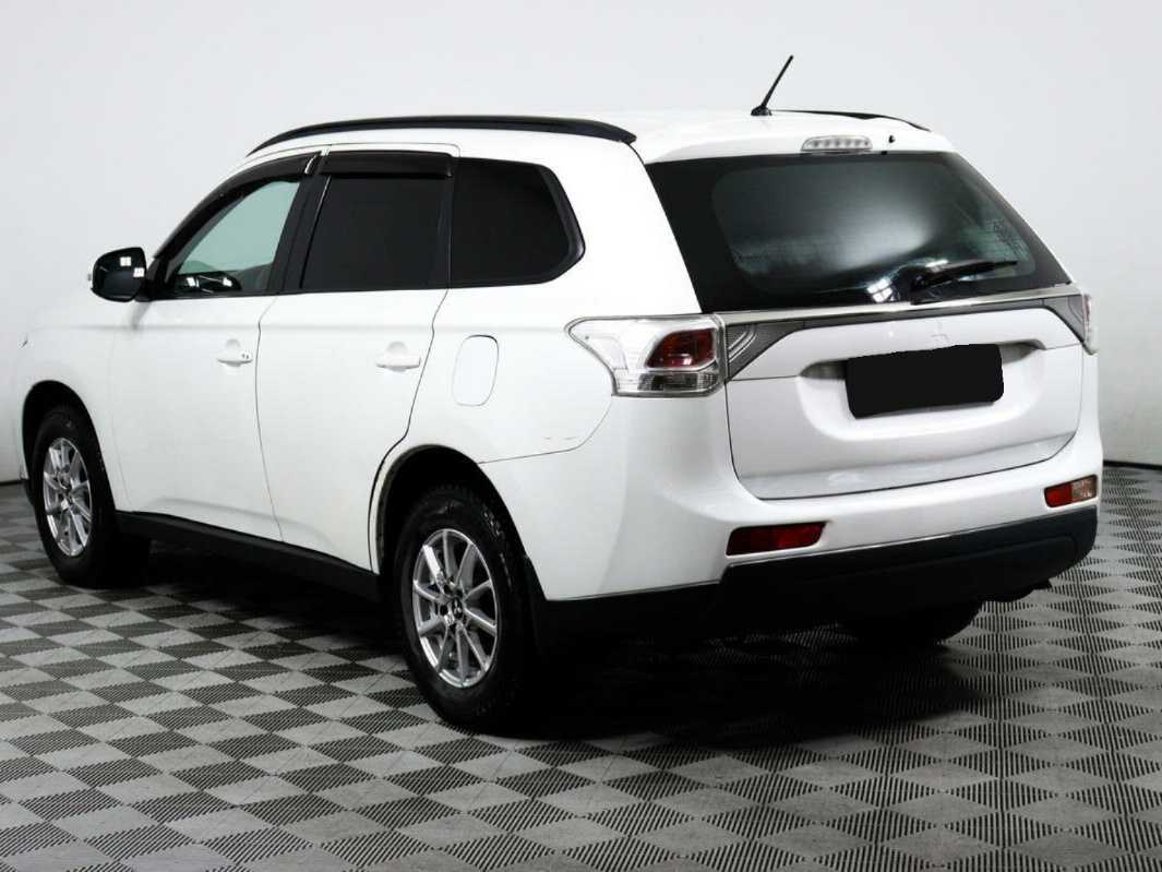 Mitsubishi Outlander, 2013 - 272 235 км. | Фото №7