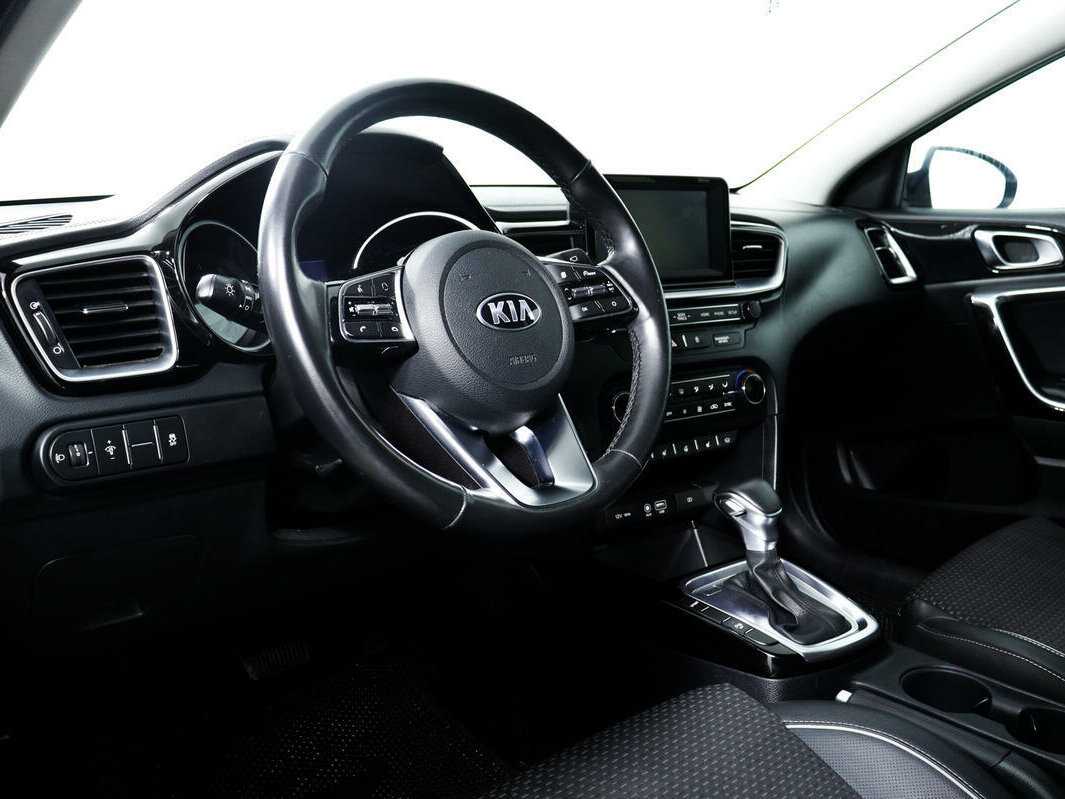 Kia Ceed, 2018 Фото №13