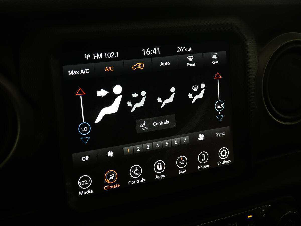 Jeep Wrangler, 2020 Фото №21