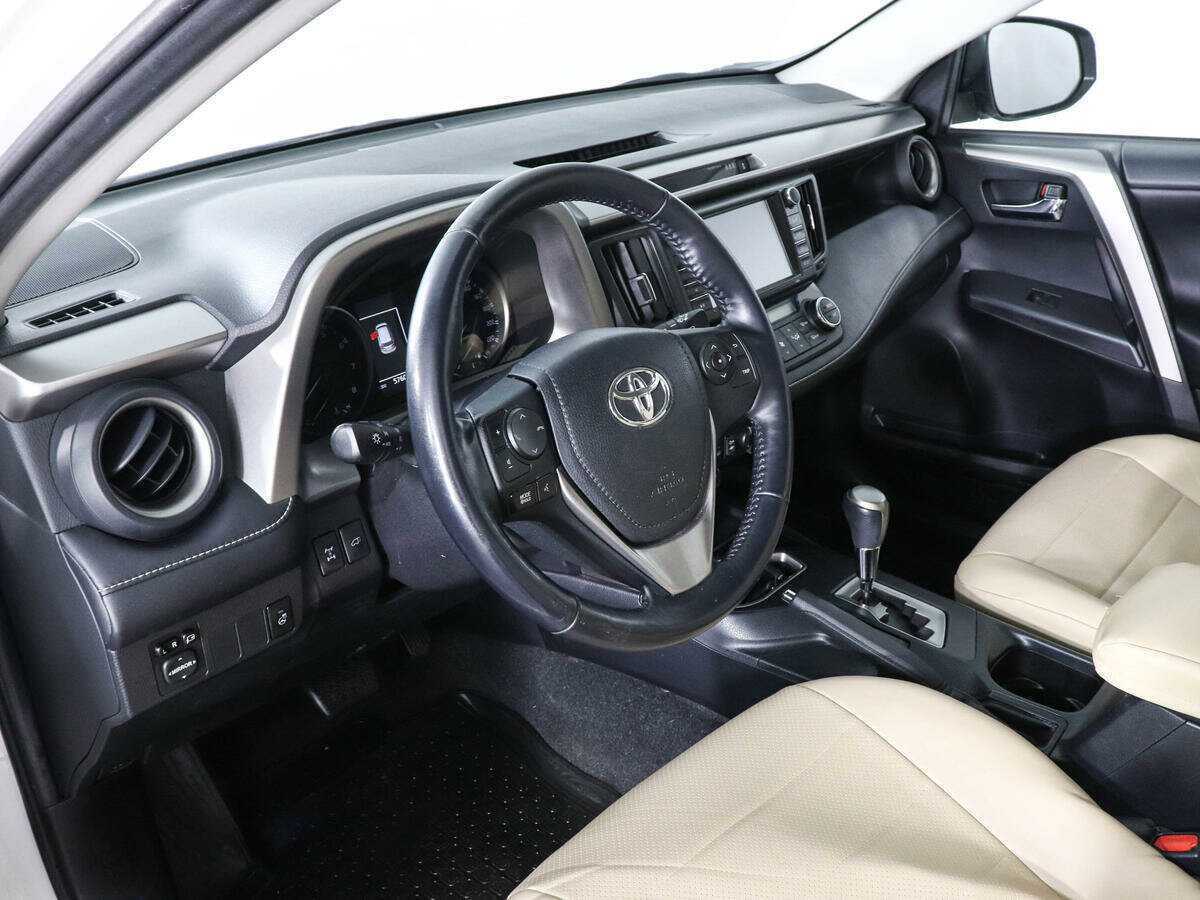 Toyota RAV4, 2017 Фото №9