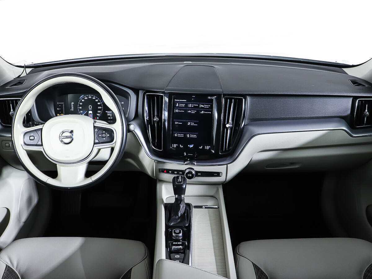 Volvo XC60, 2018 Фото №11