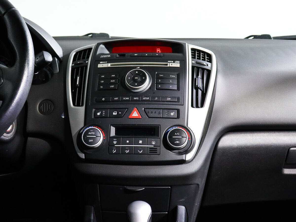 Kia Ceed, 2010 Фото №11