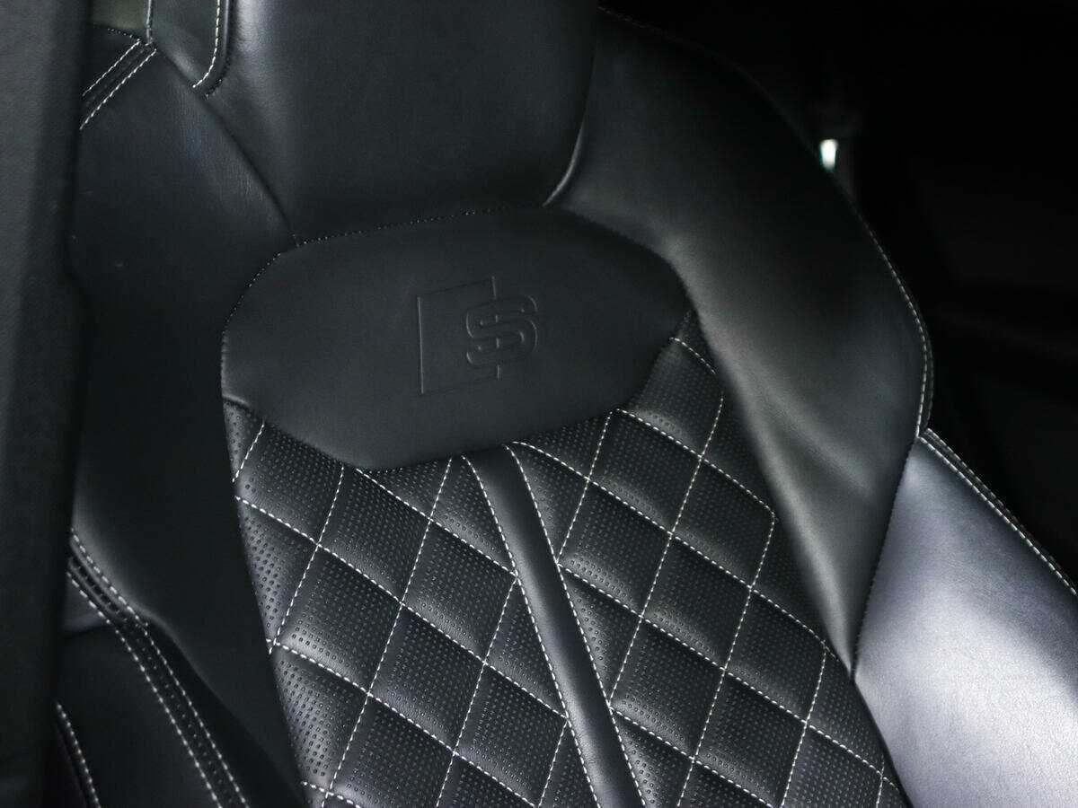 Audi Q8 55 TFSI, 2018 Фото №28