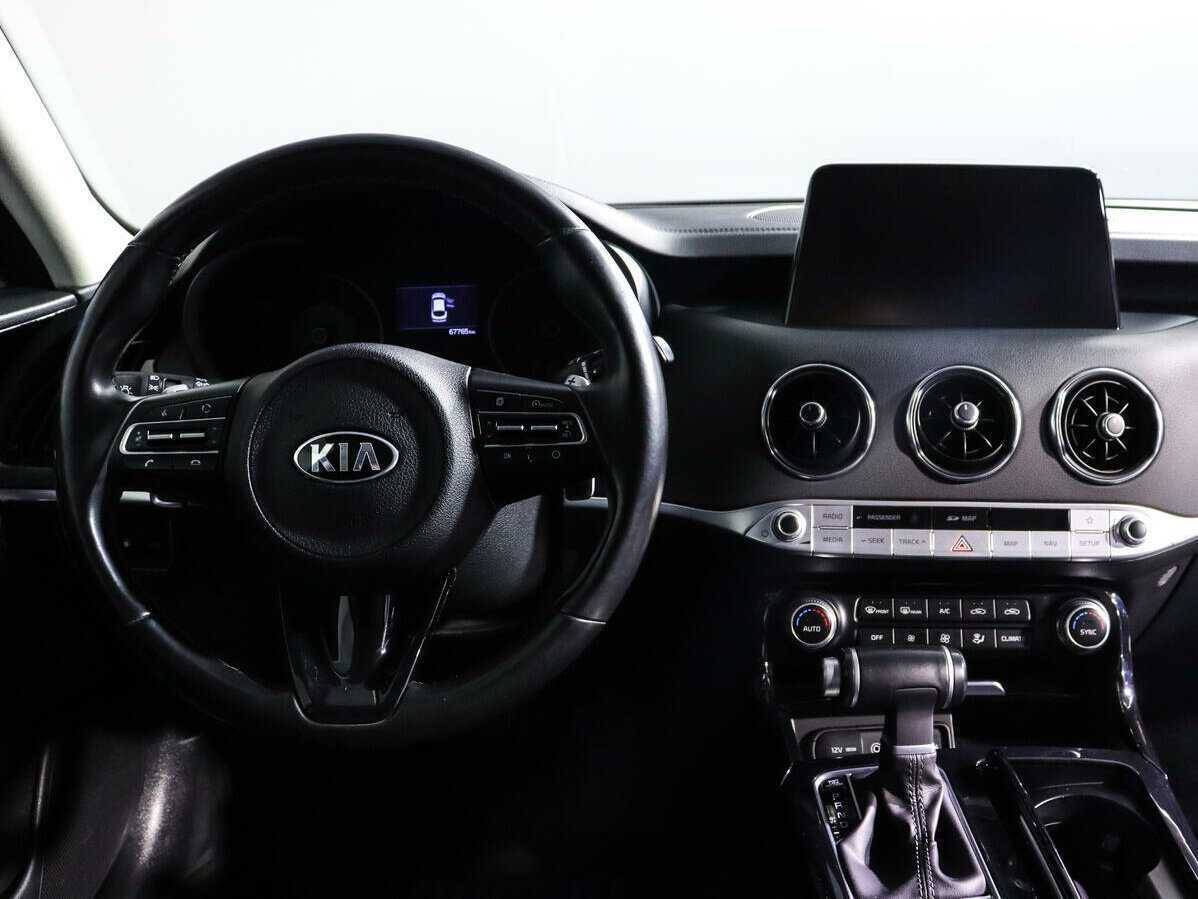 Kia Stinger, 2019 Фото №10