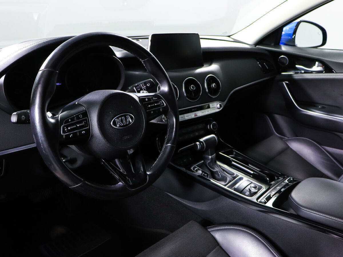 Kia Stinger, 2019 Фото №12