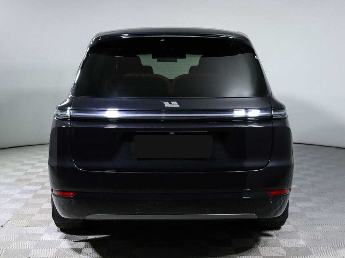 LiXiang L9 44.5 kWh, 2023 - 6 184 км. | Фото №4