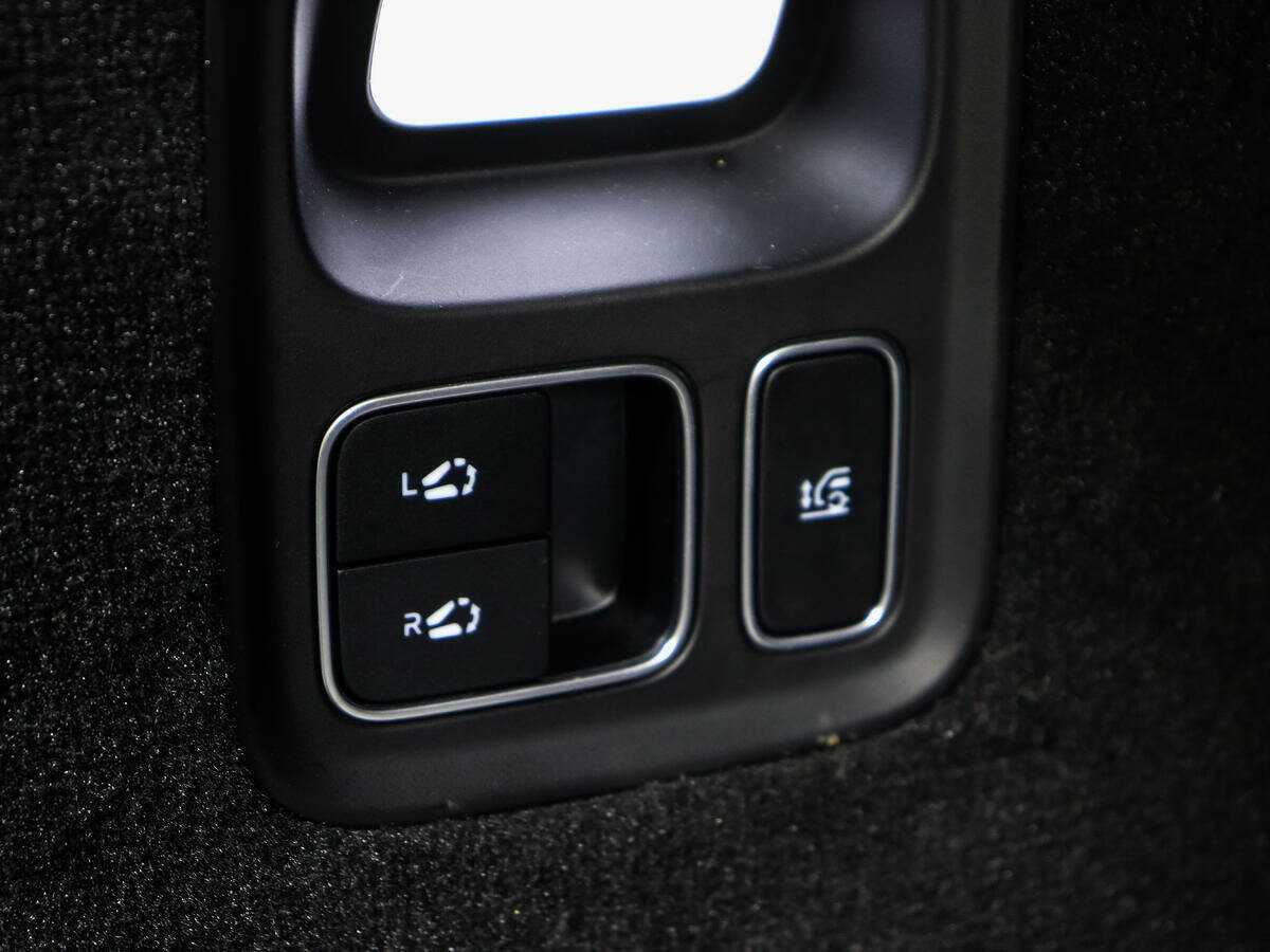 LiXiang L9 44.5 kWh, 2023 Фото №24