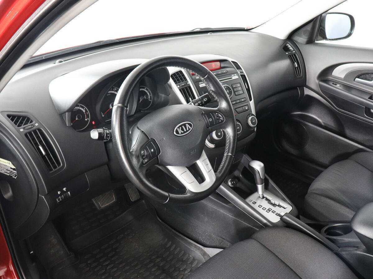 Kia Ceed, 2010 Фото №9