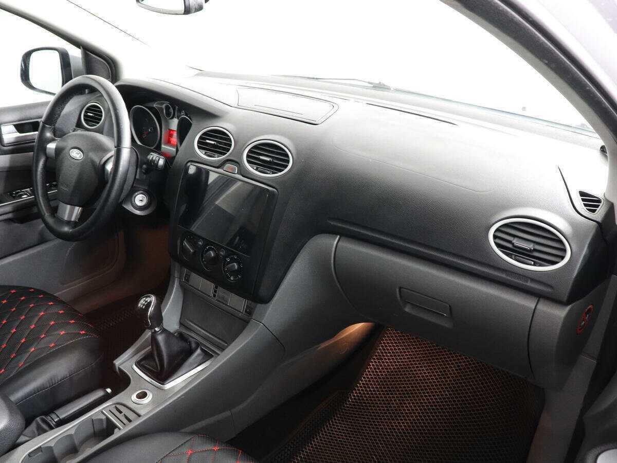 Ford Focus, 2010 Фото №10