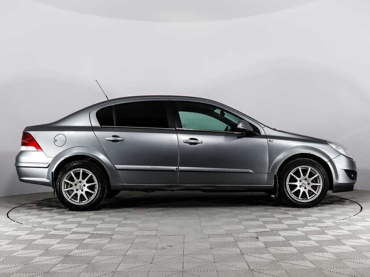 Opel Astra, 2010 - 201 557 км. | Фото №4