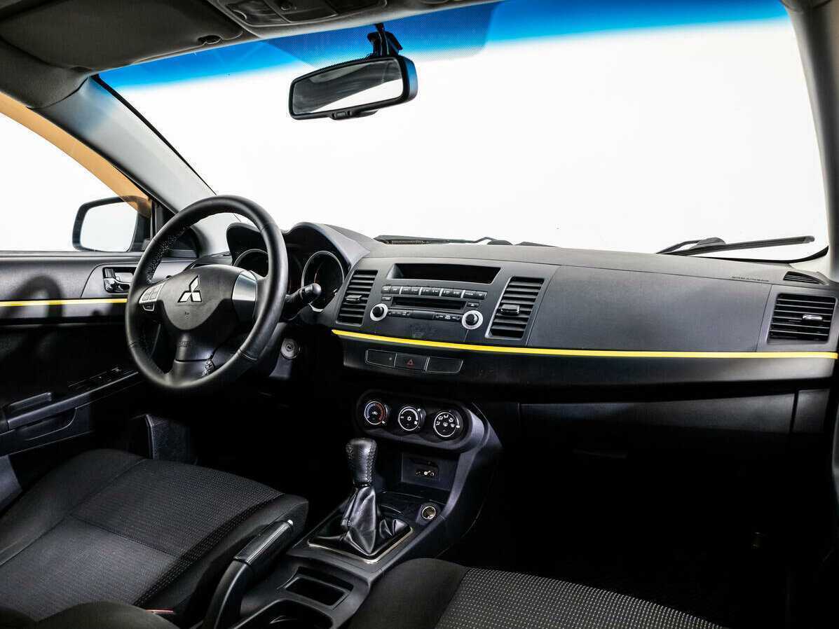 Mitsubishi Lancer, 2010 Фото №7