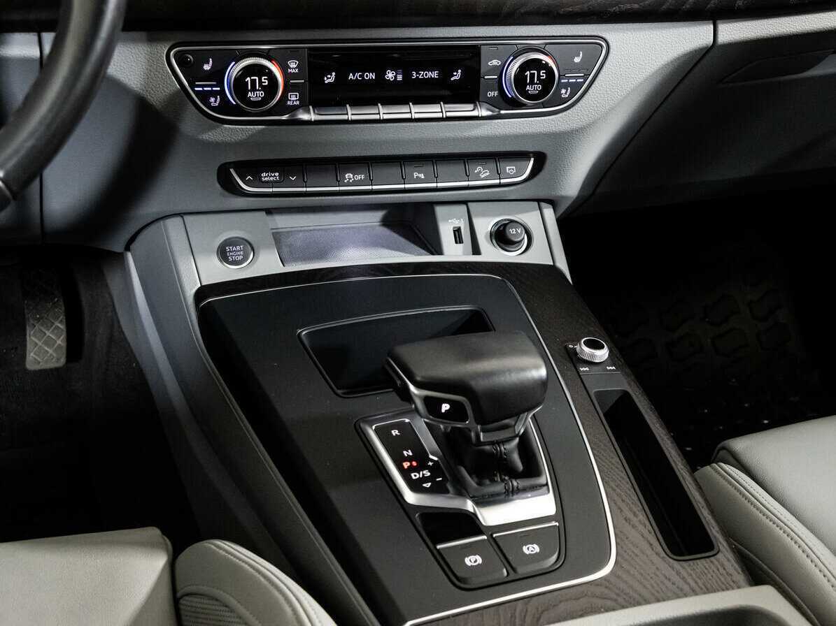 Audi Q5 45 TDI, 2021 Фото №10