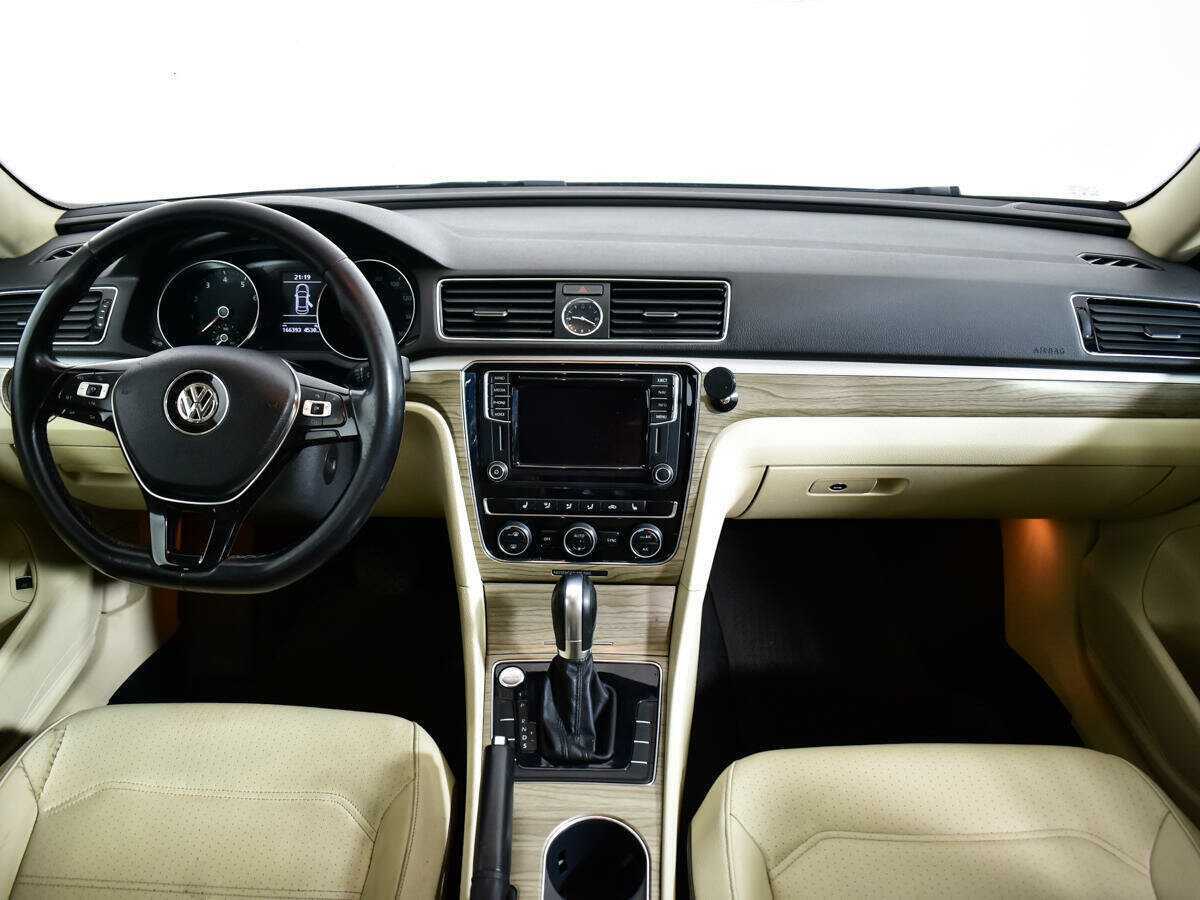 Volkswagen Passat (North America and China), 2016 Фото №12